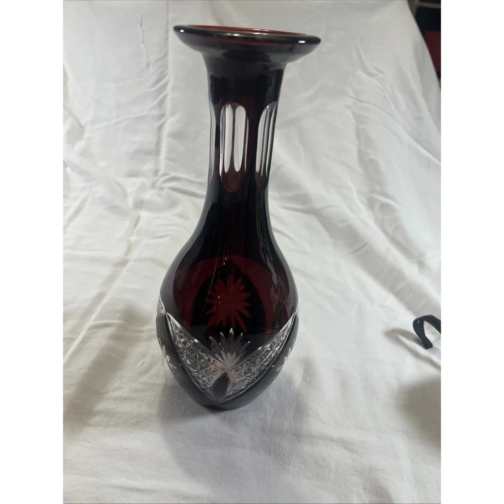 Beautiful Bohemian Ruby Red Cut to Clear Crystal‎ Vase – Hand Cut Floral Design